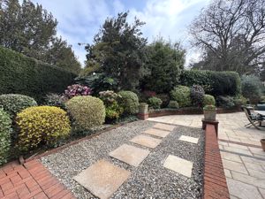 Photo 22- click for photo gallery